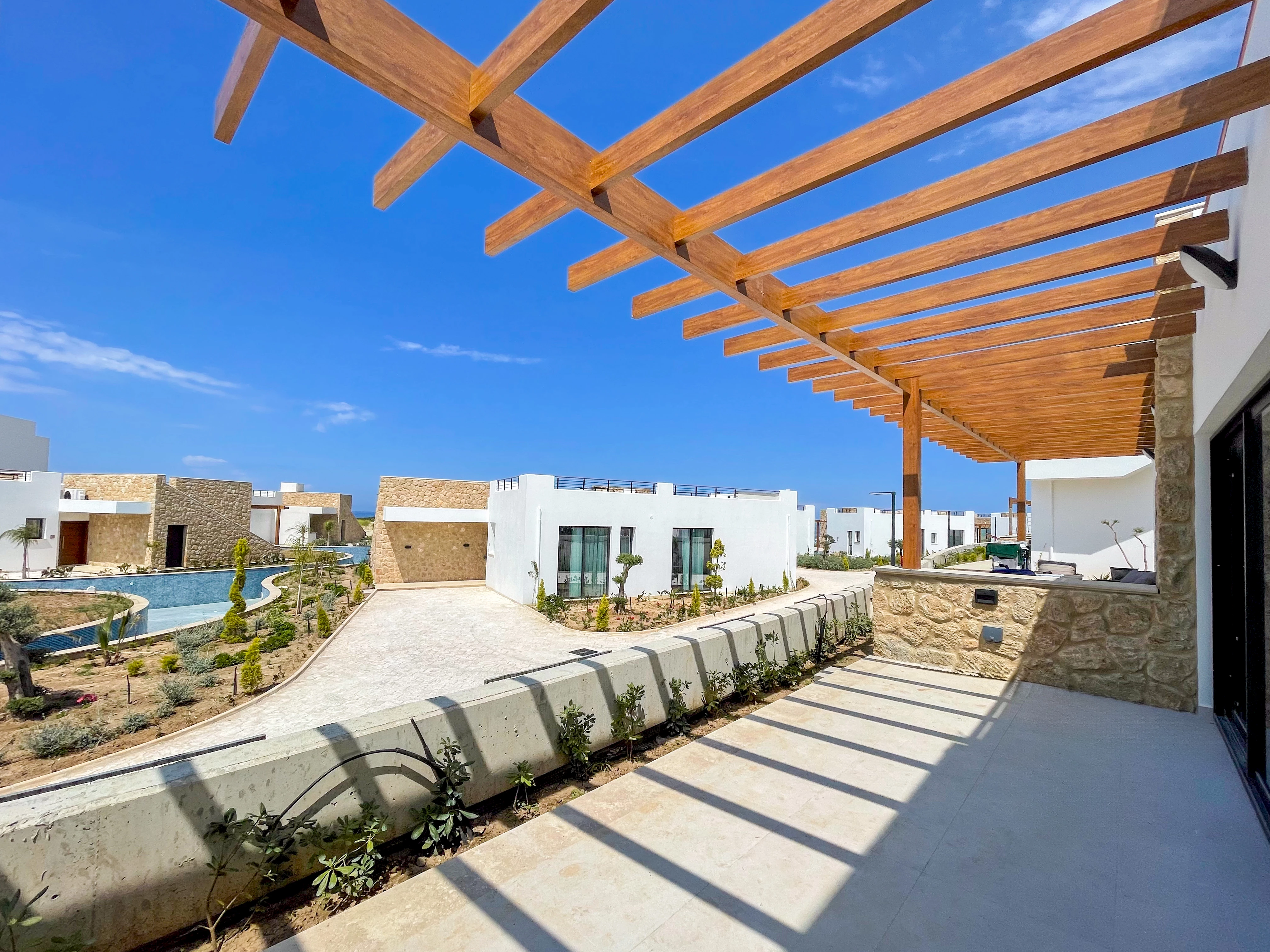 Premium 2+1 dzīvoklis ar terasi Mykonos Homes