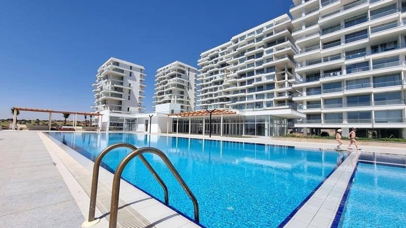1+1 with sea view, 240 metres from the beach