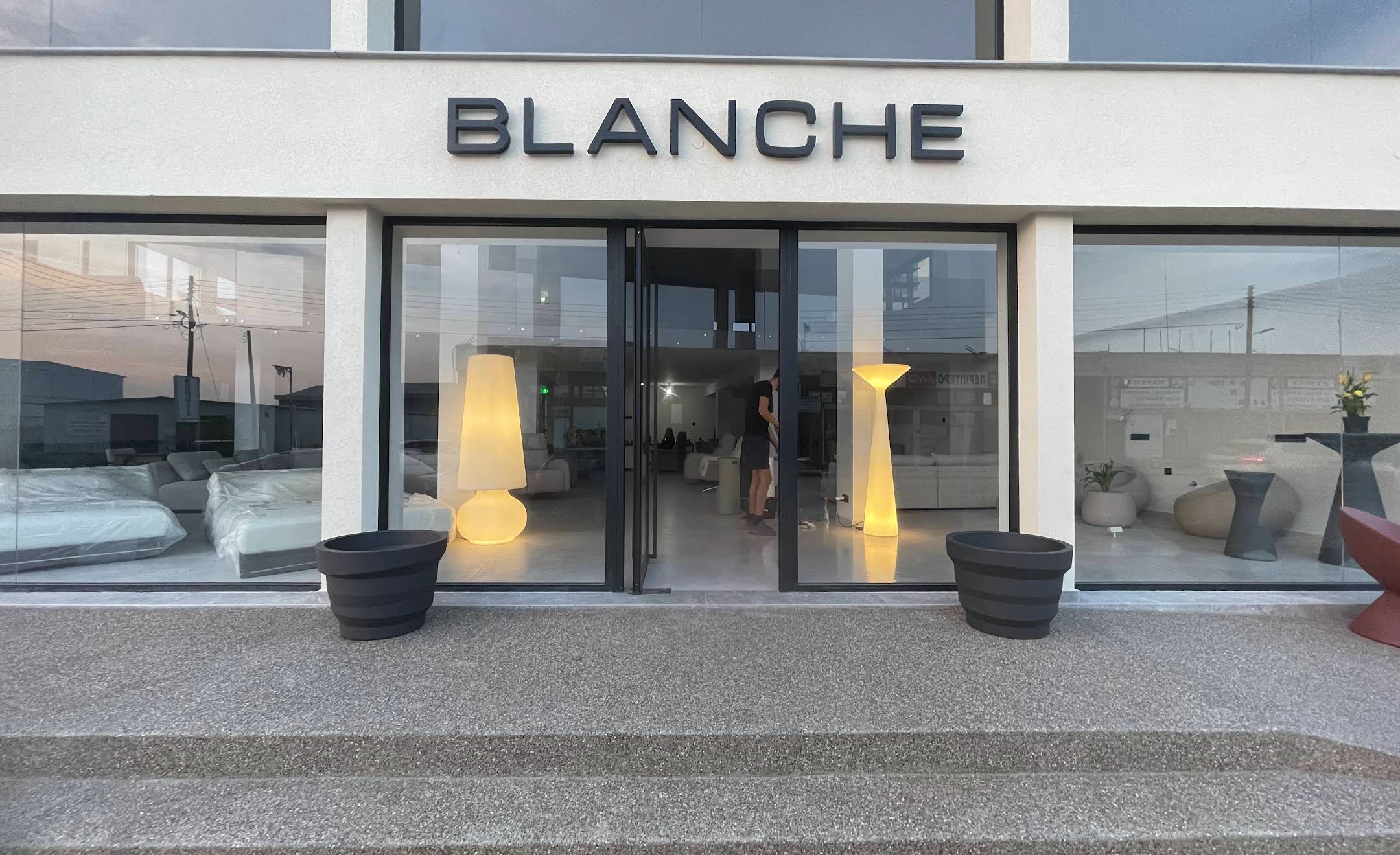 BLANCHE Showroom