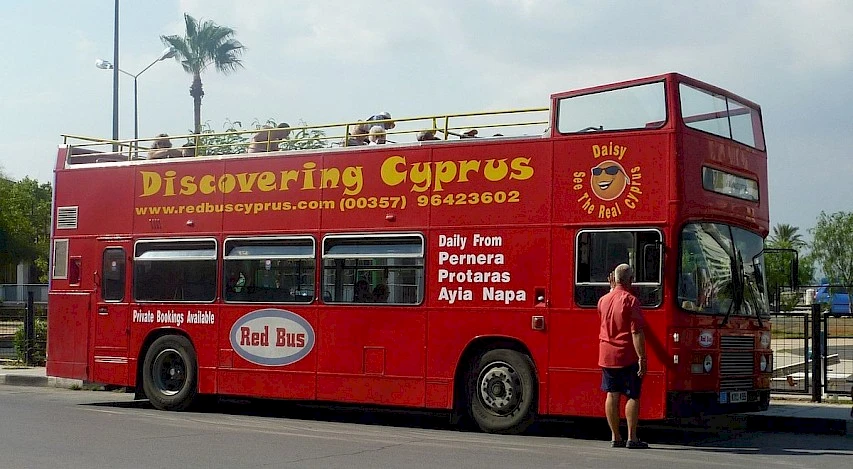 Экскурсионные автобусы на Кипре