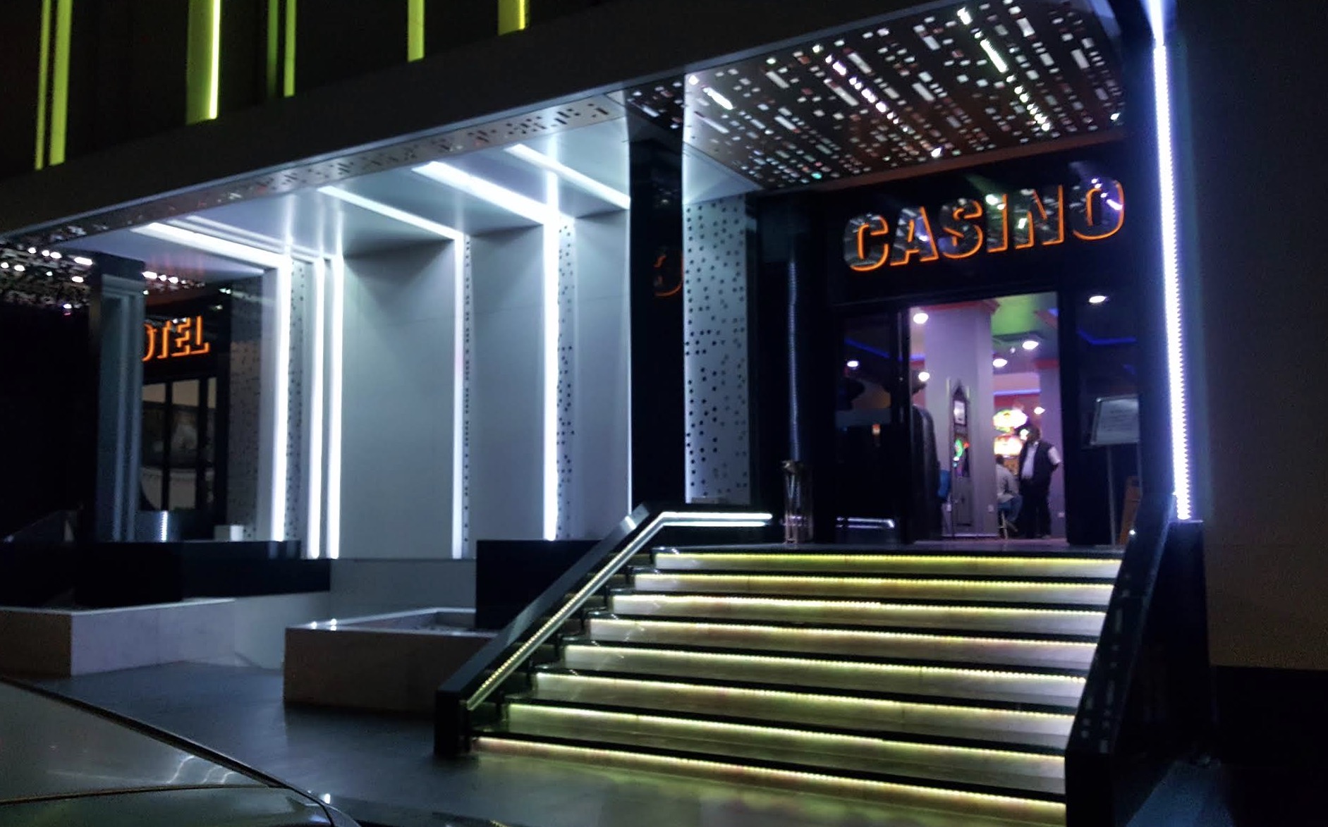 City Royal Hotel and Casino