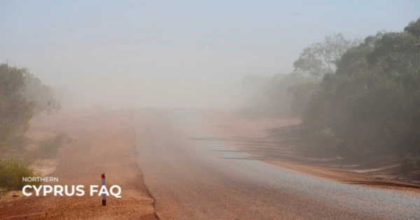 How to behave during a dust storm?