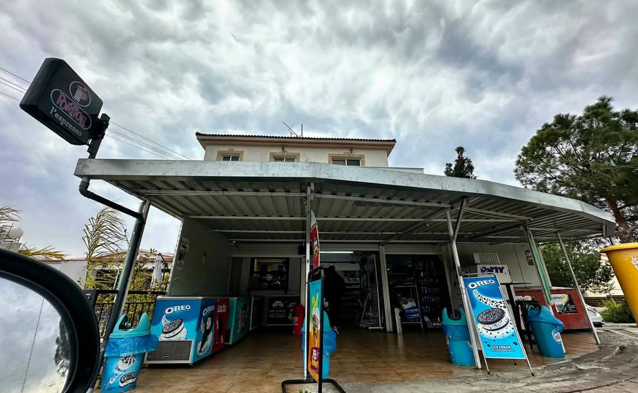 EPISKOPI Mini Market / Espresso& Spirit's
