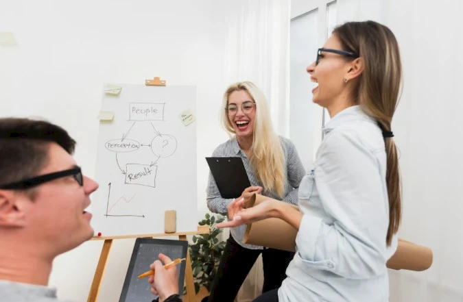 Leadership and Charisma: 10 Keys to Personal Power and Lively Communication