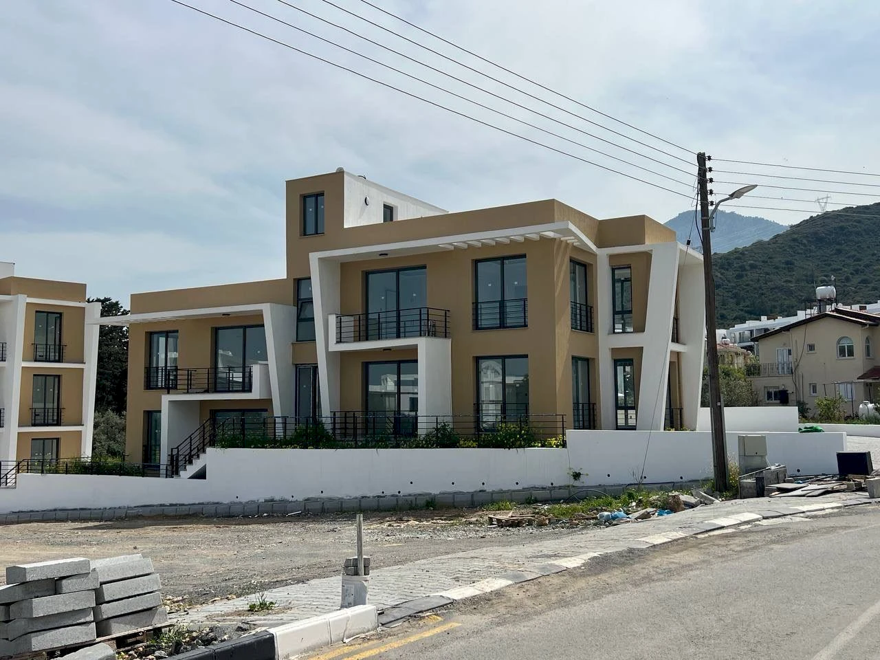 Mountain Hill – Apartament 2+1 w Alsancak