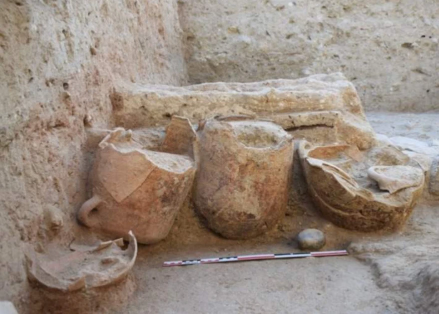 Franču arheologi Larankā atklājuši neskartu 2 700 gadus senu telpu