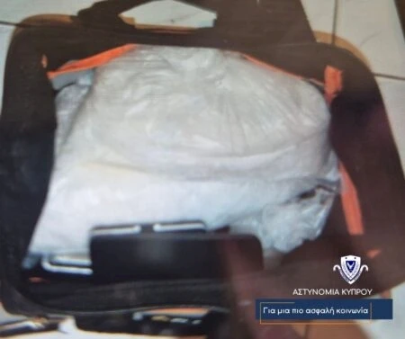 В Никосии задержали двух мужчин с более чем килограммом метамфетамина