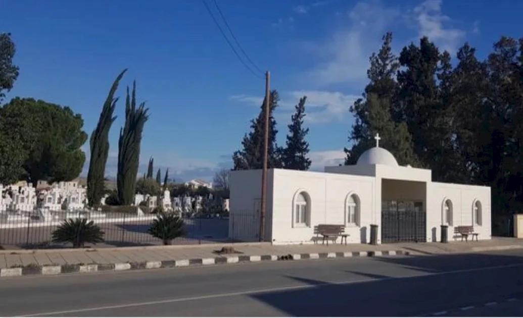 Жители Атиену протестуют против строительства нового кладбища